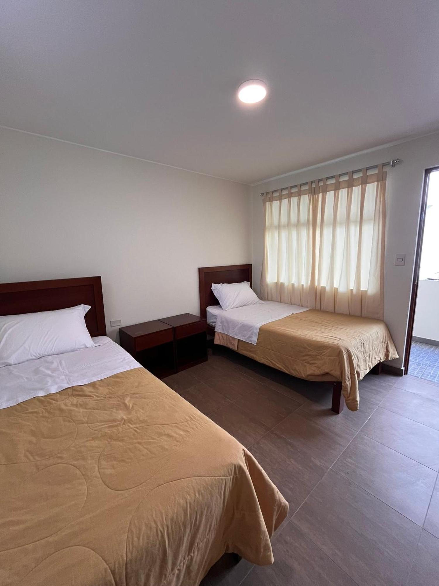 Boulevard Hotel Asia Luaran gambar